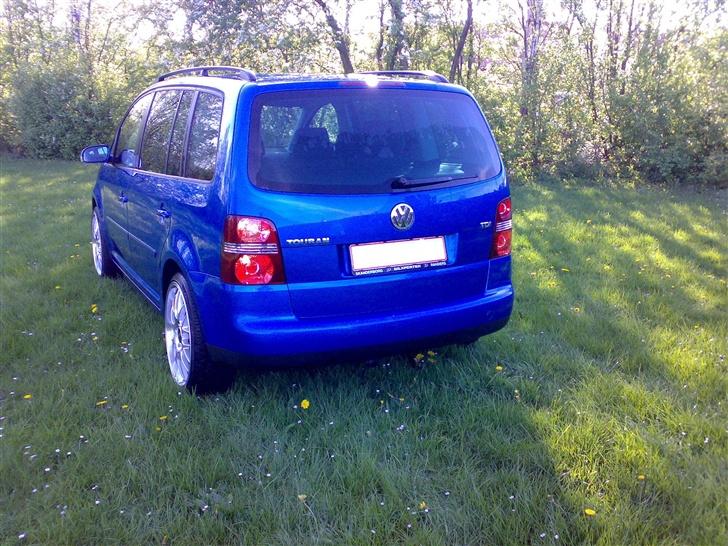 VW Touran SOLGT billede 2