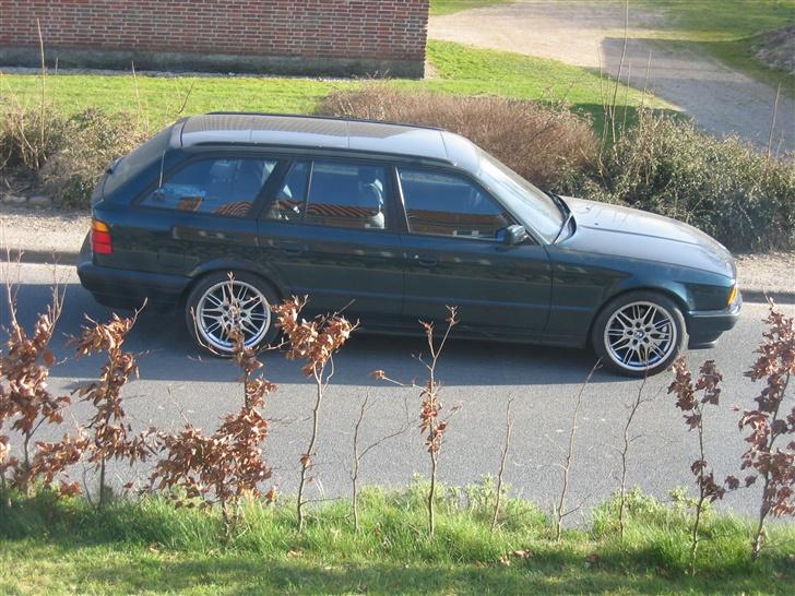 BMW 525i 24v Touring *Solgt* - Så blev den sænket... billede 8