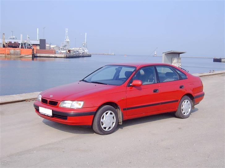 Toyota Carina E GLX Liftback - Der kommer snart nye pics af bilen med fælge på! billede 1