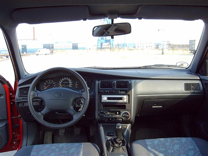 Toyota Carina E GLX Liftback billede 7