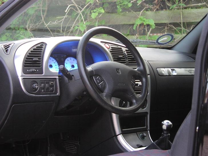 Citroën Xsara Coupé (SOLGT) - Ser fedt ud om dagen, men det er sq lidt for kraftigt i mørket,, skal have blacklight i stedet. billede 10