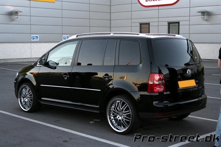 VW touran 2,0 tdi solgt billede 13