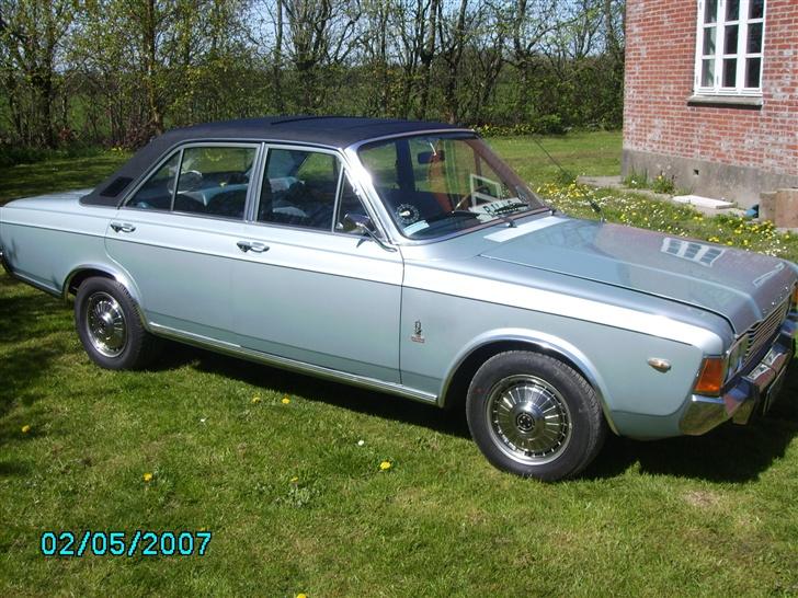 Ford 26m - så er den pudset op billede 10