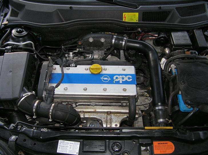 Opel Astra G OPC Turbo, St.car - SOLGT - Forkortet indsugning så luften går direkte ned i laderen, istedet for indover motoren først billede 9