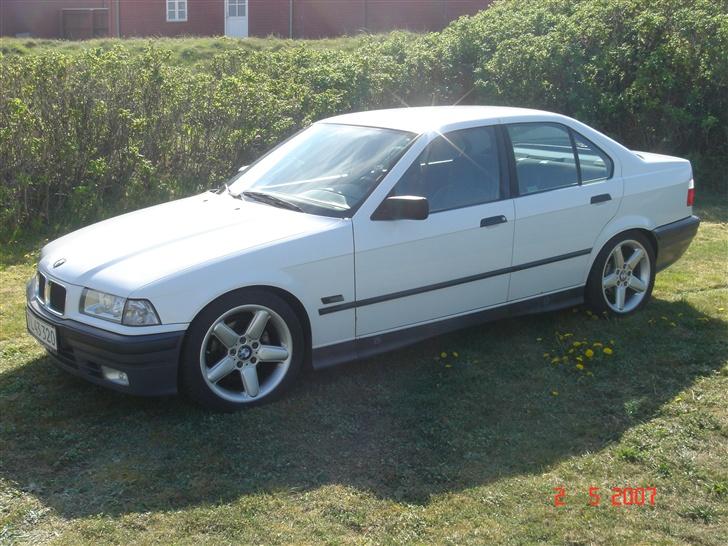 BMW E36 316i SOLGT billede 2