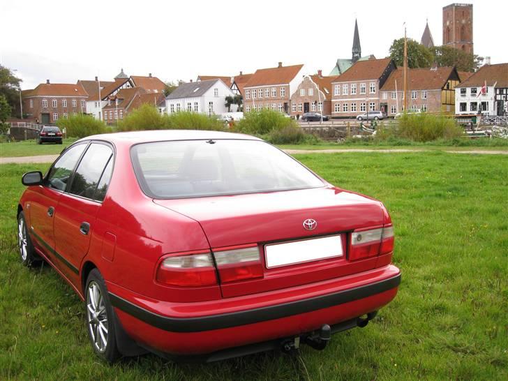 Toyota Carina E billede 3