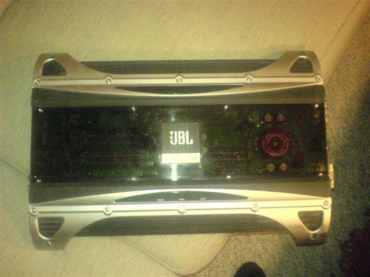 VW golf 2 solgt/ byttet - den har nogle ridser men virker som den skal og kan fint trække den subkasse billede 10