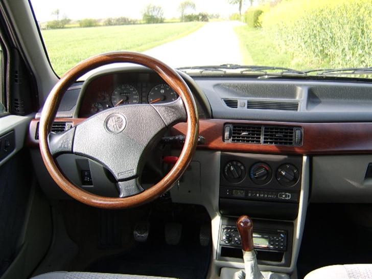 Alfa Romeo 155 2.0-16v "Super"(mk2) - Billederne er taget af den tidligere ejer på fyn billede 2