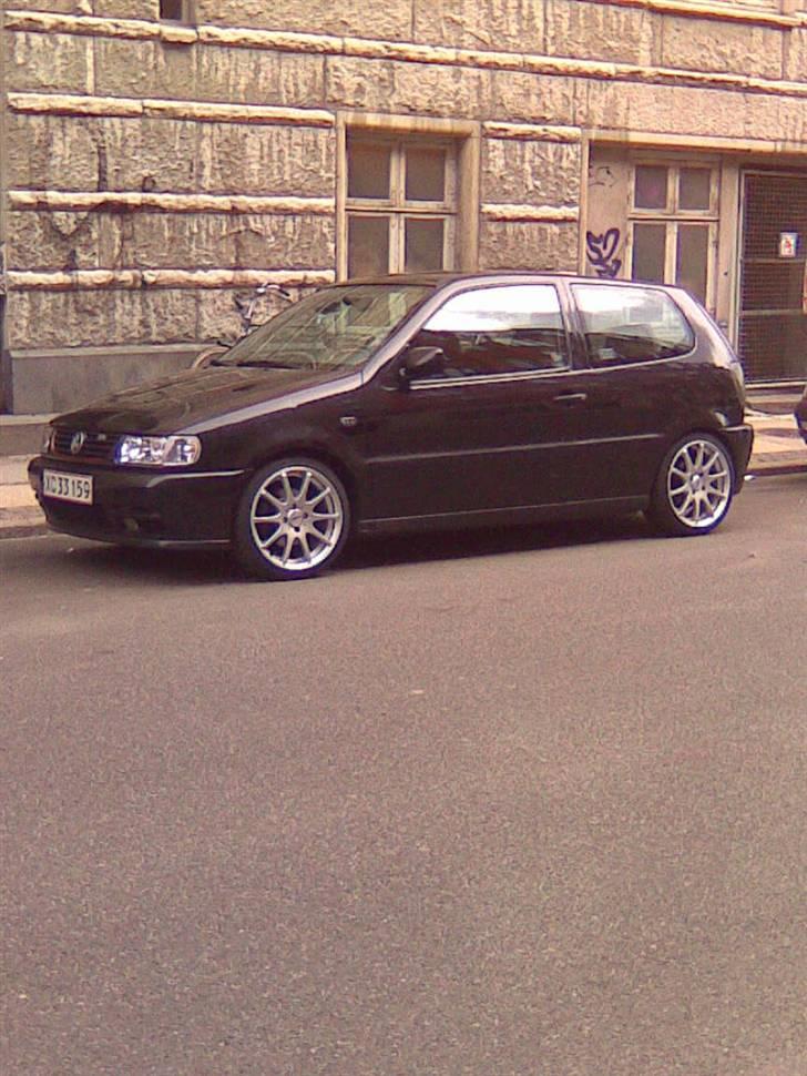 VW Polo 16V SOLGT - Et sidste billede af bilen dagen inden den blev solgt. billede 1