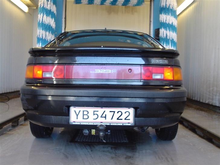 Mazda 323F BG1 (SOLGT) billede 4