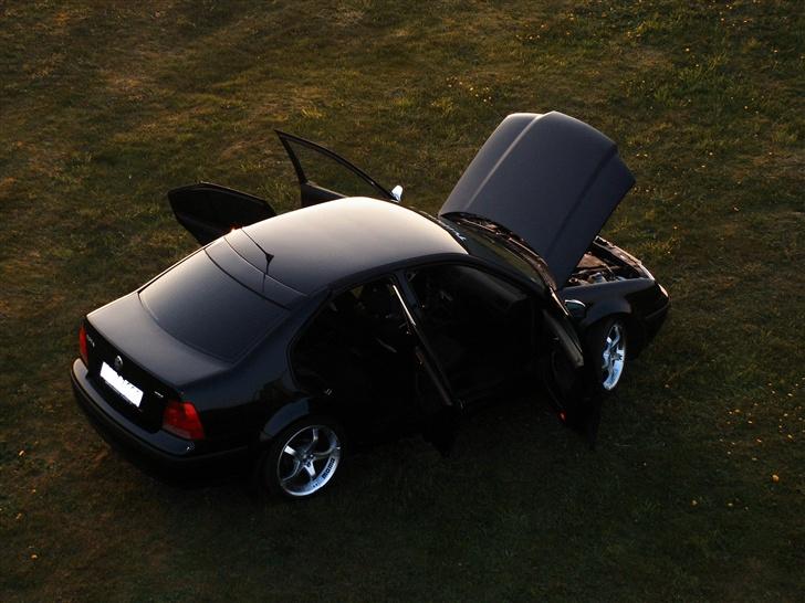 VW BORA SOLGT billede 4