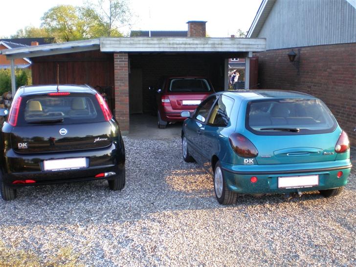 Fiat Bravo - Fiat træf hos mine forældre: Mine forældres Stilo, min søster og svogers Grande Punto og min Bravo billede 11