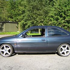 Ford Escort 1,8i Sport (SOLGT)