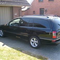 Opel Omega 3.0 V6 