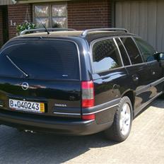 Opel Omega 3.0 V6 