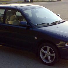 Mitsubishi Lancer 1.6 GLXi