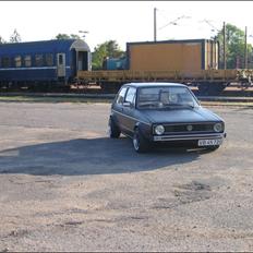 VW Golf 1 retro  "solgt"