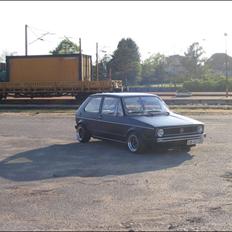 VW Golf 1 retro  "solgt"