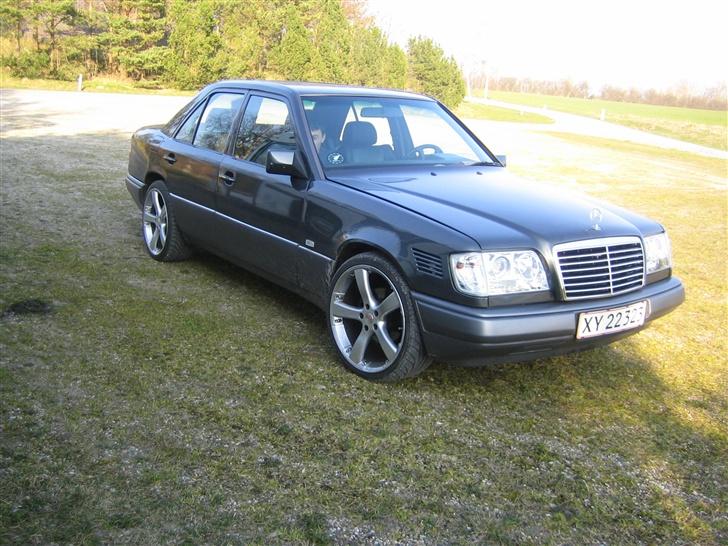 Mercedes Benz 124 Solgt billede 1