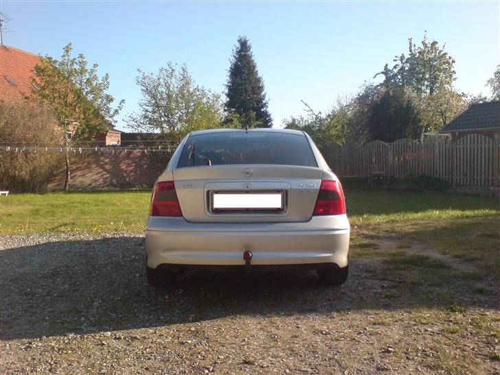 Opel Vectra B *Solgt* billede 2