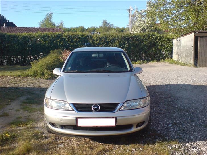 Opel Vectra B *Solgt* billede 3