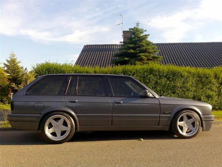 BMW E30 2,7 Turbo Touring billede 1