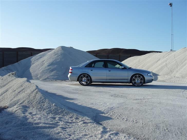 Audi A4 1,8 20V T. SOLGT billede 4