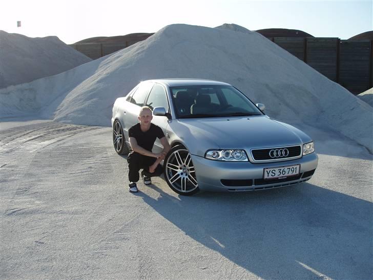 Audi A4 1,8 20V T. SOLGT billede 5