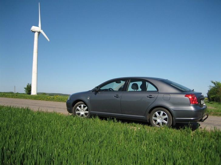 Toyota Avensis billede 8