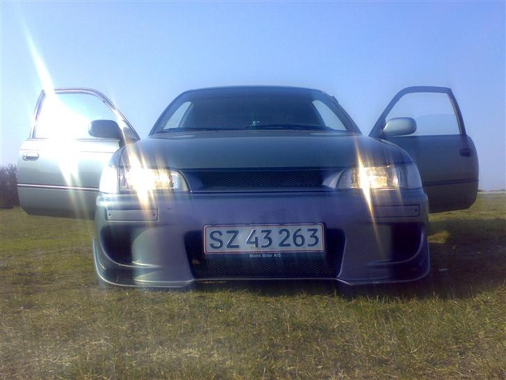 Toyota Corolla 1,6 GSI Solgt:o( billede 19