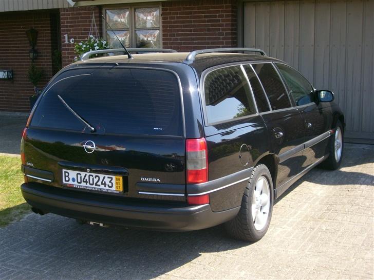 Opel Omega 3.0 V6  - Med de tyske prøve plade, hvis nogen skulle være i tvivel billede 3
