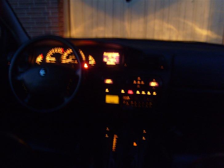 Opel Omega 3.0 V6  - Bedre nat billede kommer senere, sorry for dårlige kvalitet billede 7