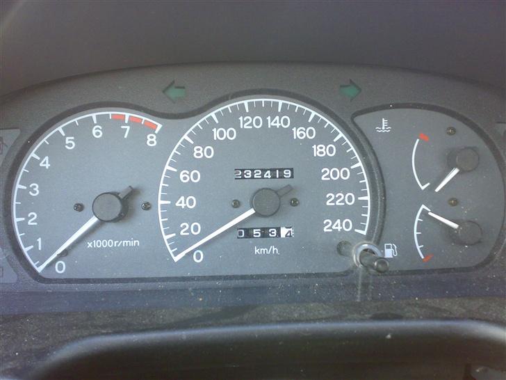 Mitsubishi Lancer 1.6 GLXi - Mitsubishi Lancer 1.6 GLXi 95´ billede 3