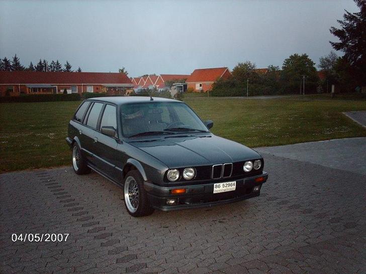 BMW 325IA Touring ( SOLGT ) billede 2