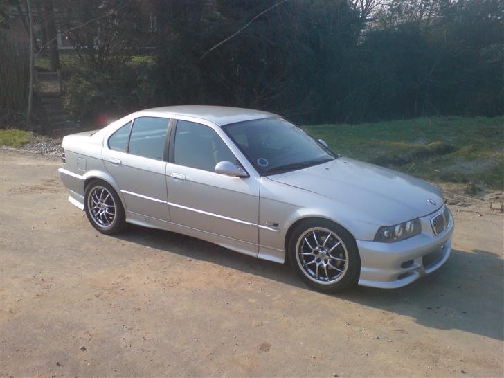 BMW e36 318i  SOLGT billede 15