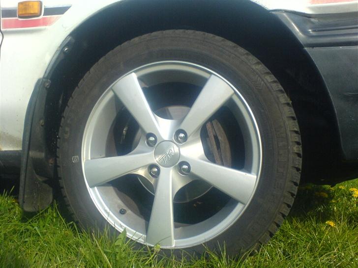 Toyota corolla E90 billede 17