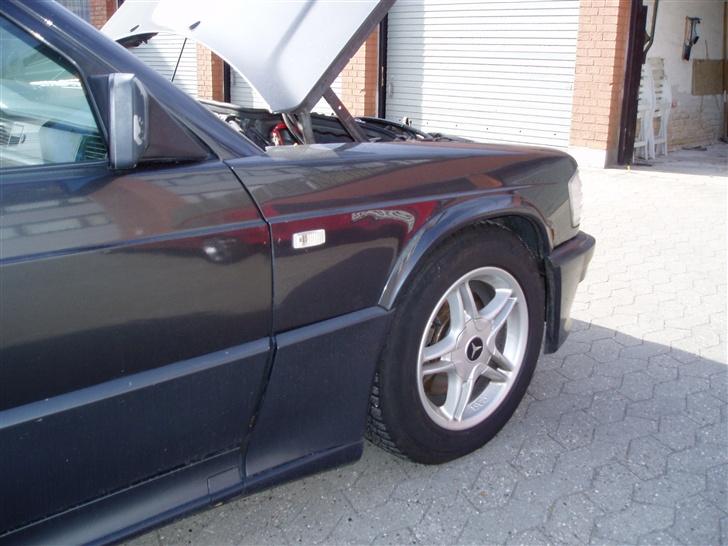 Mercedes Benz 190e 2.3-16v billede 4