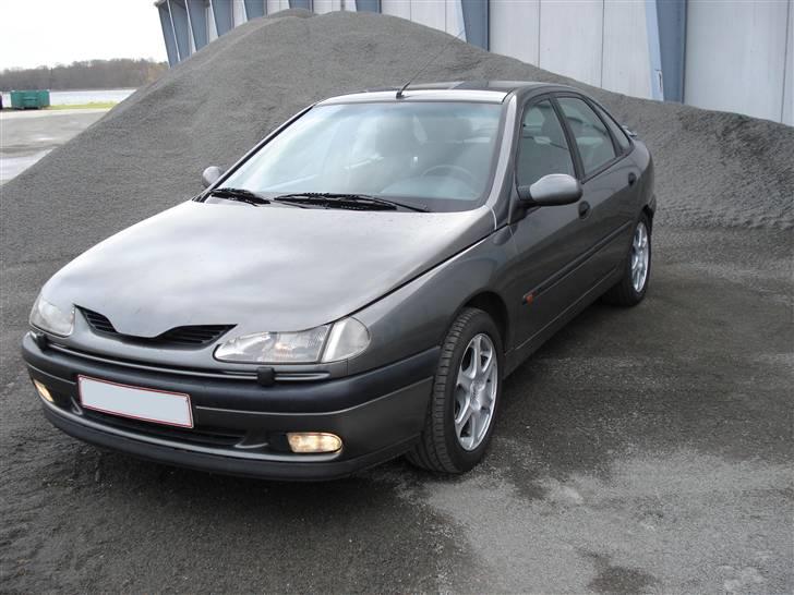 Renault Laguna 2,0 RT - SOLGT billede 1