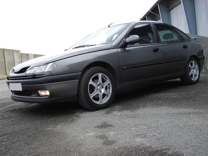 Renault Laguna 2,0 RT - SOLGT billede 2