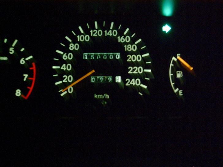 Toyota Carina E GLX Liftback - Så rundede Carina´en 150.000 km. Ingen ting for en Toyota! billede 12