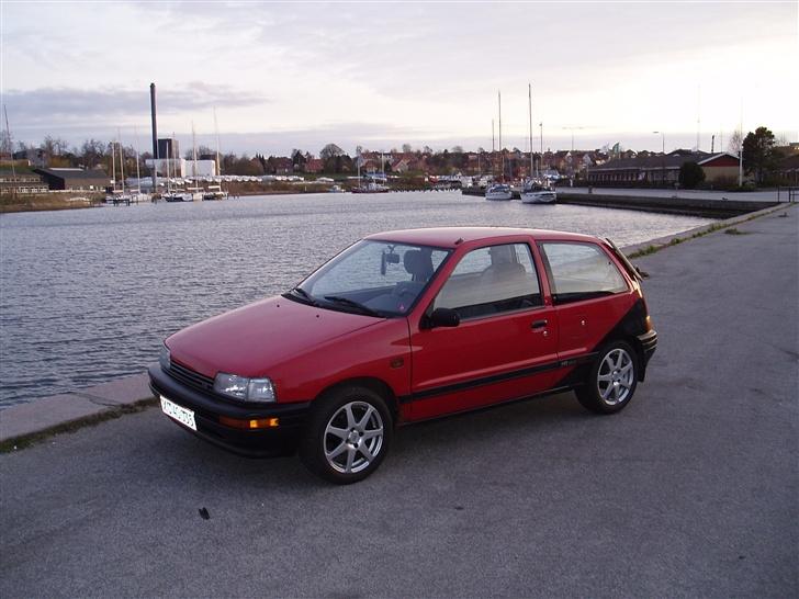 Daihatsu Charade solgt! billede 5