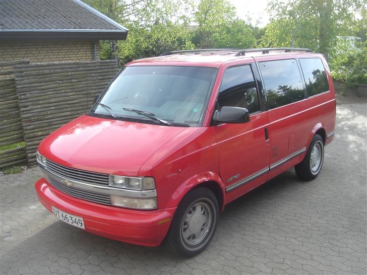 Chevrolet Astro Van - Red Devil Nos billede 1