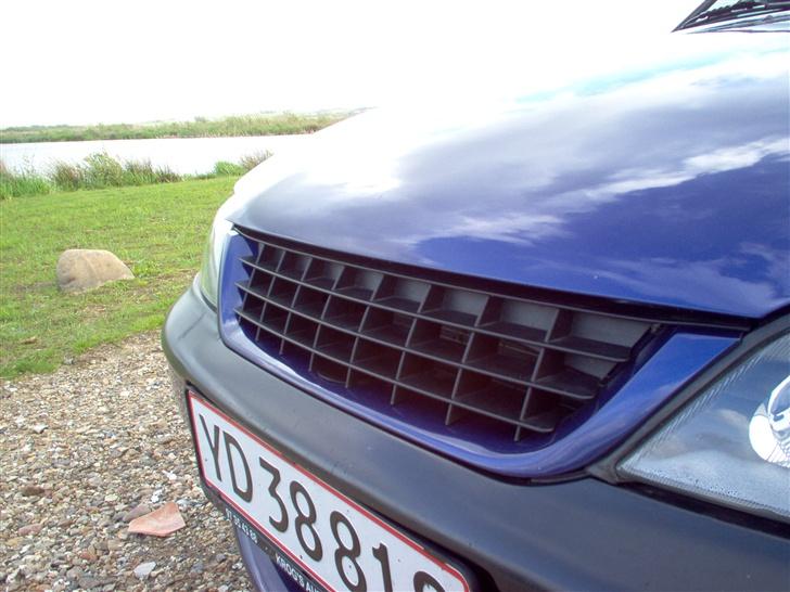 Opel Vectra B 2.0 16v  - Irmscher emblemfri front billede 8
