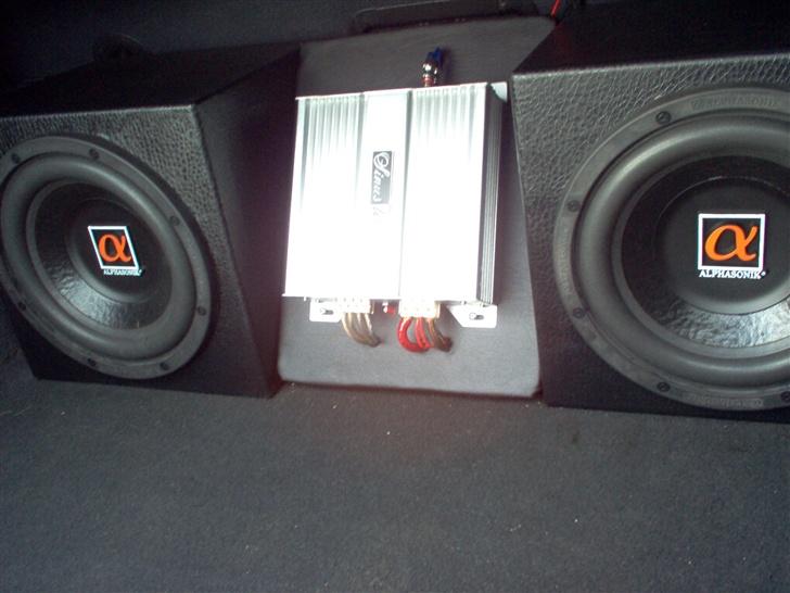 Opel Vectra B 2.0 16v  - 10 " Alphasonik basser og monoblok forstærker. billede 11