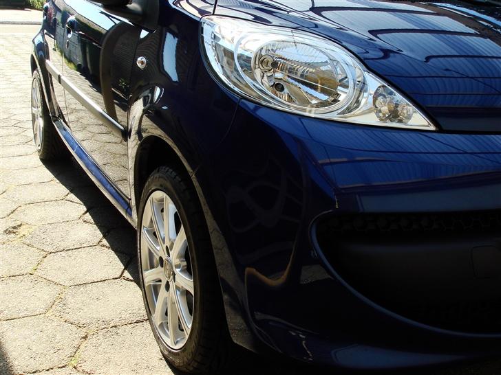 Peugeot 107 Trendy 5d billede 2