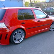 VW golf 4 er         *SOLGT*