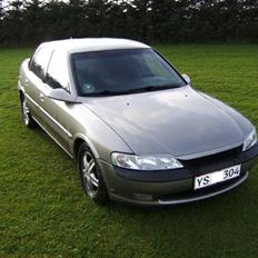 Opel Vectra B 2.0 16v (SOLGT)