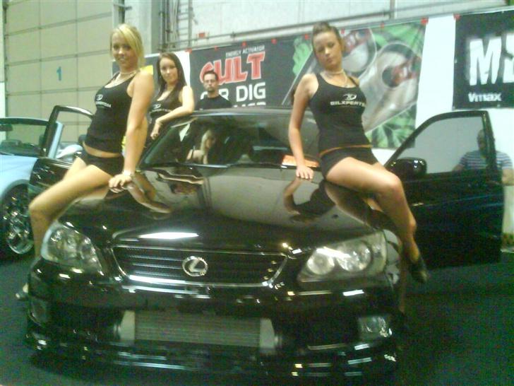 Lexus IS 200 - Hehe.. Mere er der vist ikke at sige.. billede 2