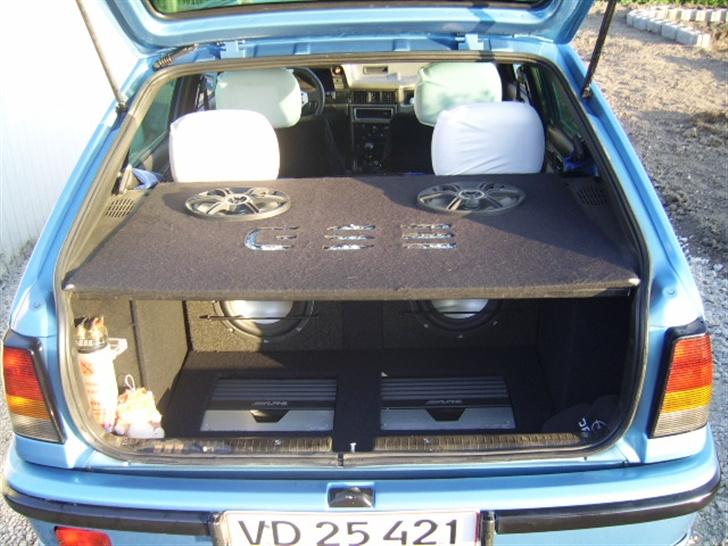 Opel kadett e 5 dørs billede 5