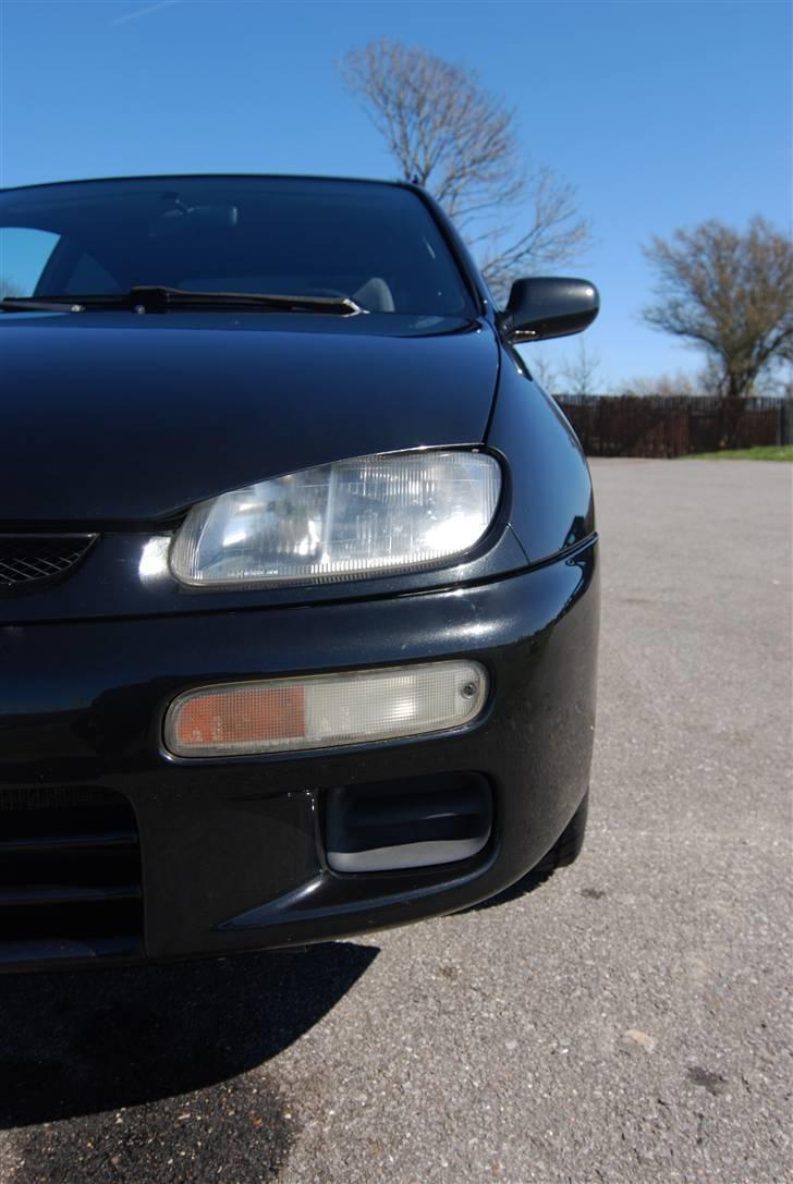 Mazda 323 Coupé Solgt billede 1